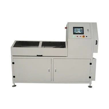 Cutter ewlieni Għal 3 Pulzieri Qlub tal-Kartun